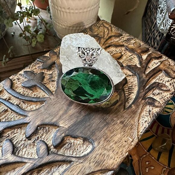Chrome Diopside Silver Jewelry Pendant - Picture 1 of 5